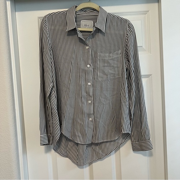 RAILS Aly Button Front Blouse In Belize Stripe - Picture 11 of 13